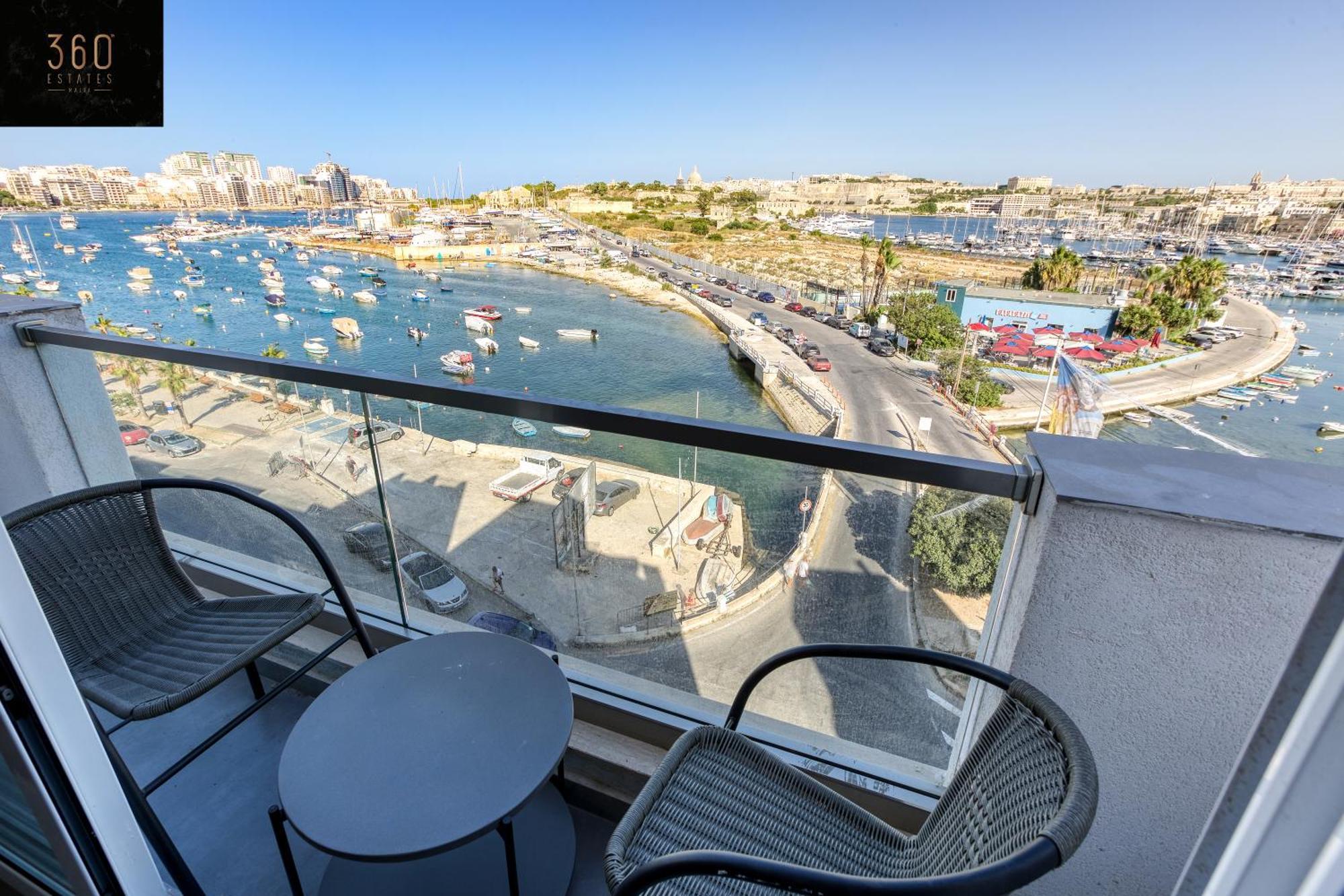 Gzira'S Seashore Stayaway Close To Manuel Island Exterior photo