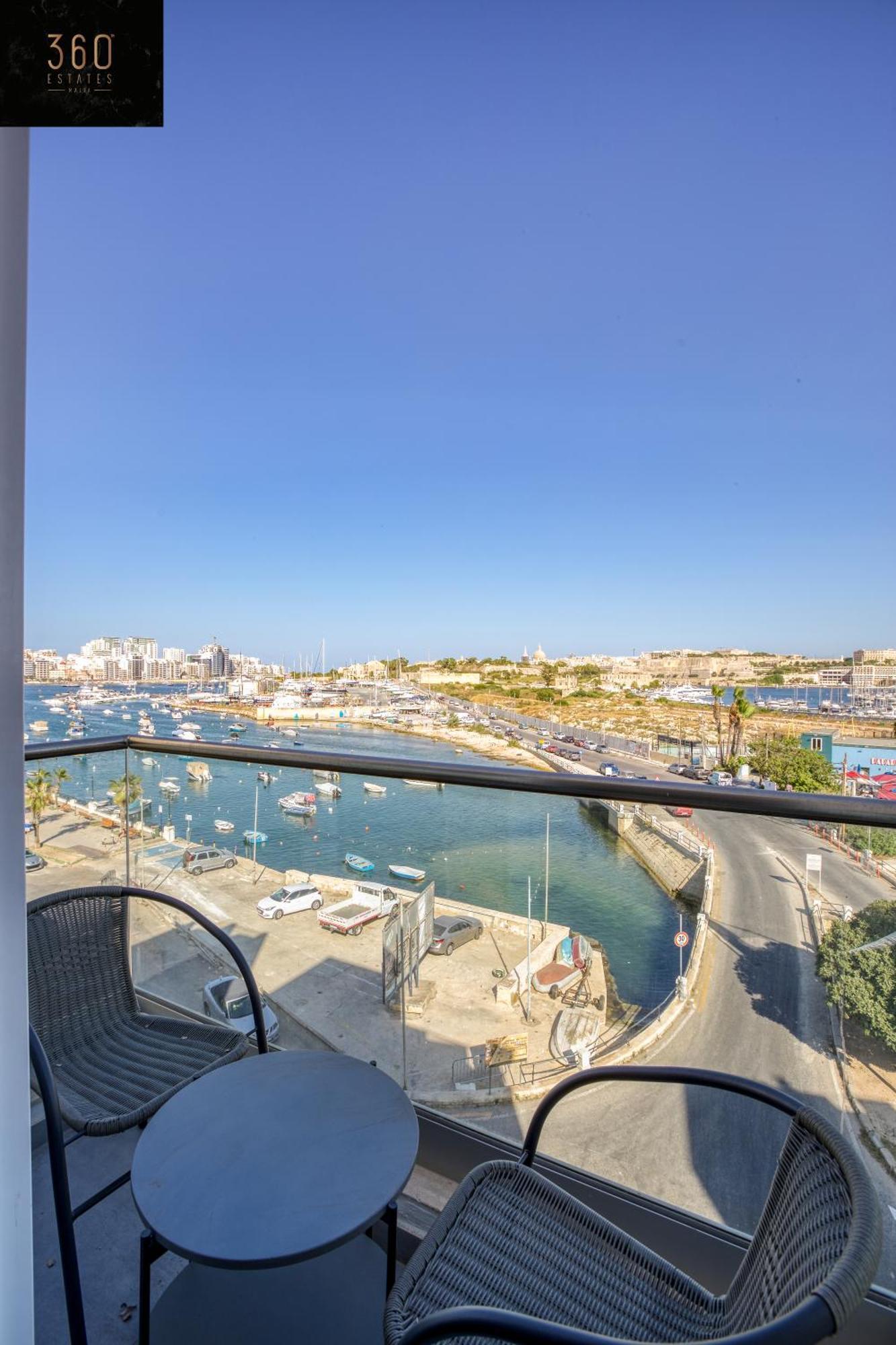 Gzira'S Seashore Stayaway Close To Manuel Island Exterior photo